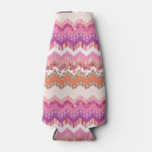 ピンクのジグザグの背景 ボトルクーラー (正面)