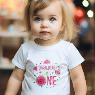 ピンクのスイカ、夏のフルーツガール1st誕生日 ベビーTシャツ