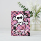 ピンクのスカルとクロスボーンとハートとボウ ポストカード (スタンド正面)