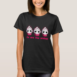 ピンクのスカルのカップケーキ Tシャツ