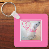 ピンクのスカーフをした可愛い犬の母の日の写真 キーホルダー (正面)