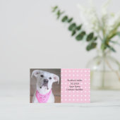 ピンクのスカーフを巻いたかわいい白い子犬 名刺 (スタンド正面)