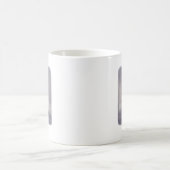 ピンクのスクーターの上品な子猫猫 コーヒーマグカップ (中央)