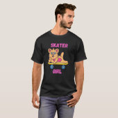 ピンクのスケーター女子のネコ Tシャツ (正面フル)