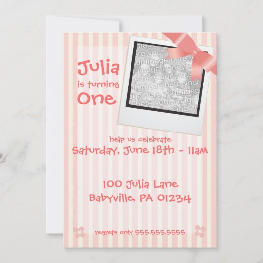 ピンクのストライプな誕生日のパーティの招待状車 招待状 (正面)