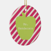 ピンクのストライプ及びAppleの緑の先生 セラミックオーナメント (右)