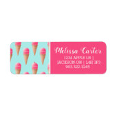 ピンクのストロベリーアイスクリームコーンパターン、青 ラベル (正面)