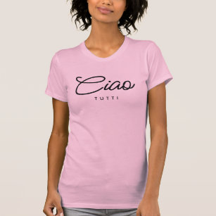 ピンクのスリムフィットのシャツのデザイナーは、女性のためにトップに見える Tシャツ