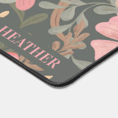 ピンクのセージ緑の花離れ水の色のパターン デスクマット (コーナー)