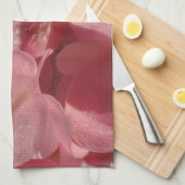 ピンクのゼラニウム:ほぼ無地のライトピンク キッチンタオル (四つ折り)