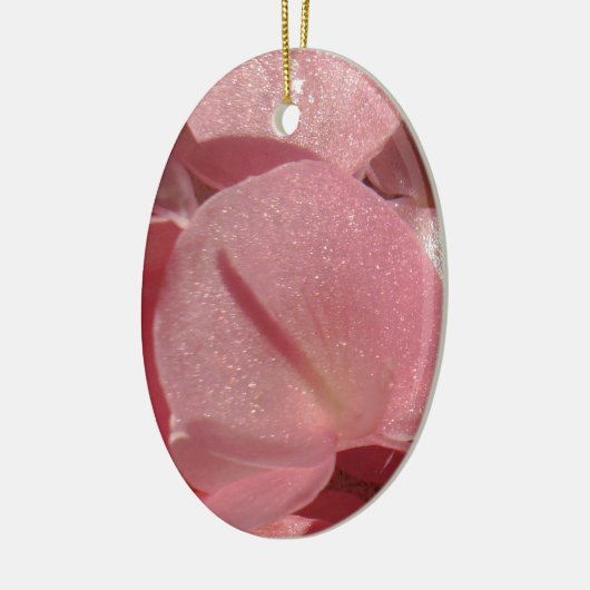 ピンクのゼラニウム：ほぼ無地のライトピンク セラミックオーナメント (左)