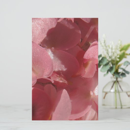 ピンクのゼラニウム：ほぼ無地のライトピンク 便箋 (スタンド正面)