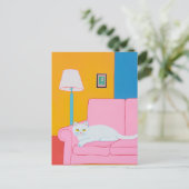 ピンクのソファに座った白猫 ポストカード (スタンド正面)