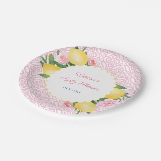 ピンクのタイルとピンクの花を持つアマルフィのレモン ペーパープレート (アングル)