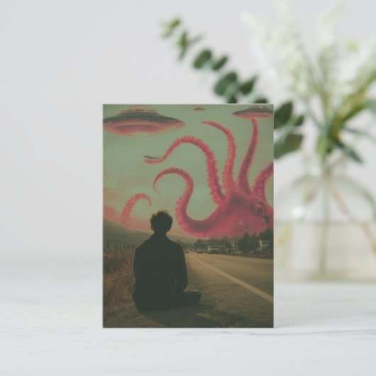 ピンクのタコとUFOの超現実的なAIがアートを生み出した ポストカード (スタンド正面)