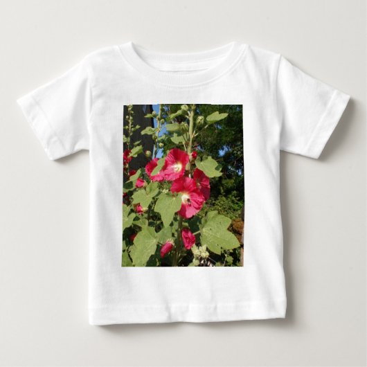 ピンクのタチアオイ ベビーTシャツ (正面)