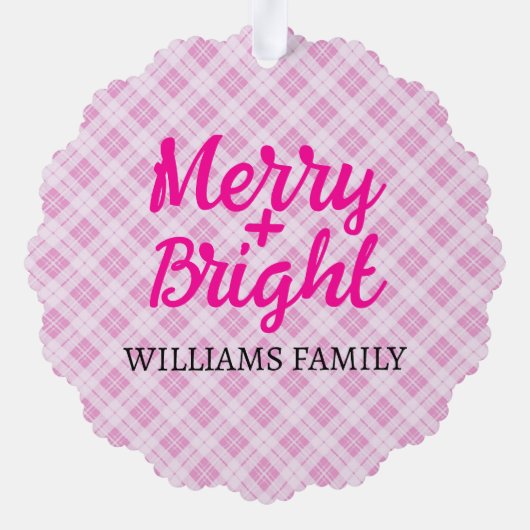 ピンクのタータンチェックメリークリスマスブライトファミリー名 オーナメントカード (裏面)