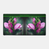 ピンクのターレヘッドの花をクローズアップパーソナライズされた デスクマット (正面)