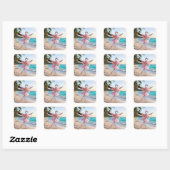 ピンクのチュチュを着たフラミンゴのバレリーナがビーチに立つ スクエアシール (シート)