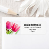 ピンクのチューリップと緑離れの写真アドレス ラベル (インサイチュ)