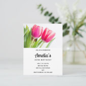 ピンクのチューリップと緑離れの誕生日 インビテーションポストカード (スタンド正面)