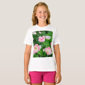 ピンクのチューリップのフィールド Tシャツ (正面フル)