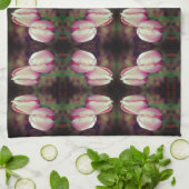 ピンクのチューリップの花と雨滴パターン キッチンタオル (折り畳み)