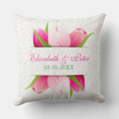 ピンクのチューリップ白いダマスクの背景 クッション (裏面)