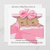 ピンクのツインベビーシャワー招待状アフリカ系アメリカ人 招待状 (正面/裏面)