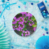 ピンクのツツツジの花、素朴な裏庭の木目 ペーパープレート (パーティー)