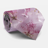 ピンクのツツツジ、シャクナゲの庭の花 ネクタイ (ロール)