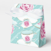 ピンクのティーカップの花とマカロンを持つターコイズ フェイバーボックス (正面サイド)