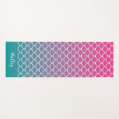 ピンクのティール（緑がかった色）グラデーションマーメイドフィッシュスケール ヨガマット (正面(横))