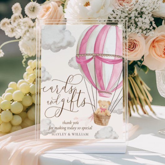 ピンクのテディベアのカードやギフトを楽しむことができる ポスター