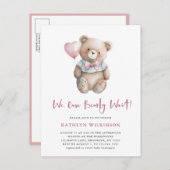 ピンクのテディ我々は心から女の子の赤ちゃんシャワーを待つことができる インビテーションポストカード (正面/裏面)