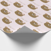 ピンクのテディ我々は心から女の子の赤ちゃんシャワーを待つことができる ラッピングペーパー (角)