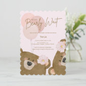 ピンクのテディ我々は真珠のように双子の赤ちゃんシャワーを待つことができる 招待状 (スタンド正面)