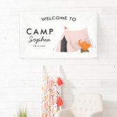 ピンクのテントのキャンプの誕生会の歓迎 横断幕 (インサイチュ)