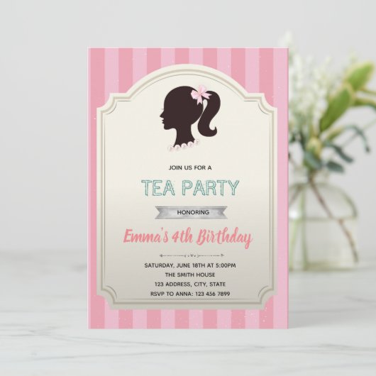 ピンクのテーマ人形の誕生日の招待状 招待状 (スタンド正面)