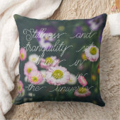 ピンクのデイジーと緑の庭のパンジー クッション (ブランケット)