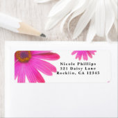 ピンクのデイジー 花柄 デイジー ラスティック パーティー 招待状 ラベル (インサイチュ)