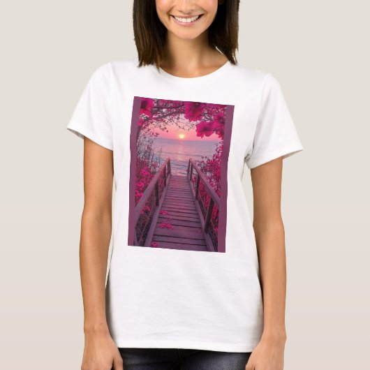 ピンクのデザインが入った白の混紡Tシャツ Tシャツ (正面)