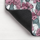 ピンクのトウモロコシの花、白い上に野生の花 マウスパッド (コーナー)