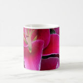 ピンクのトウヨウユリの花 コーヒーマグカップ (中央)