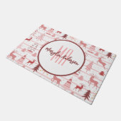 ピンクのトナカイ&クリスマスツリーカスタムモノグラム ドアマット (アングル)