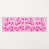 ピンクのドットの明るいかわいらしハートの濃淡のグループ ヨガマット (正面(横))
