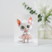 ピンクのドレスを着た大きな瞳の可愛い子猫 シーズンポストカード (スタンド正面)