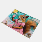 ピンクのドレスを着た愛らしいリス ドアマット (アングル)