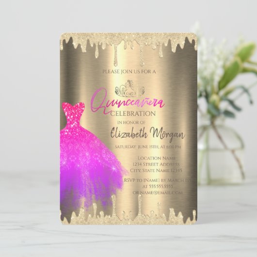 ピンクのドレス、ティアラ、グリッターが滴るゴールドのキンセアニェラ 招待状 (スタンド正面)