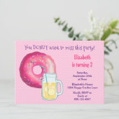 ピンクのドーナツとレモネードの誕生日パーティー招待状 招待状 (スタンド正面)